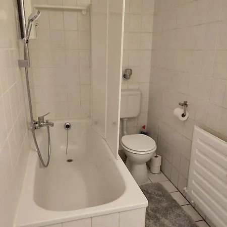 Apartment Moderne Ferienwohnung: Business-ready In